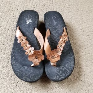Clarks Flip Flops